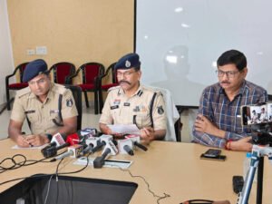 Raipur Silver Loot Exposed